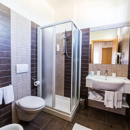 Duparc Hotel 3*