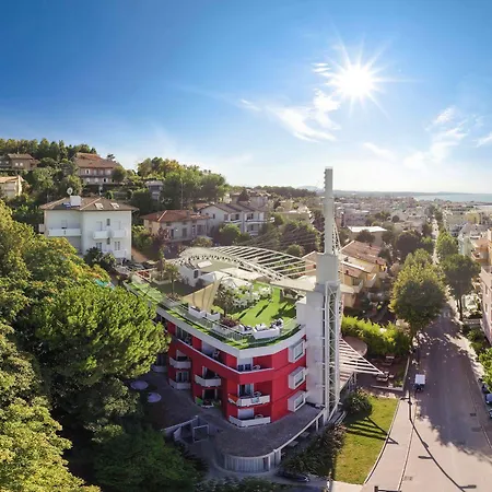 Hotel Duparc 3*