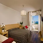 Duparc Hotel 4*