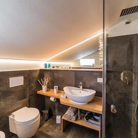 Duparc Hotel 3*